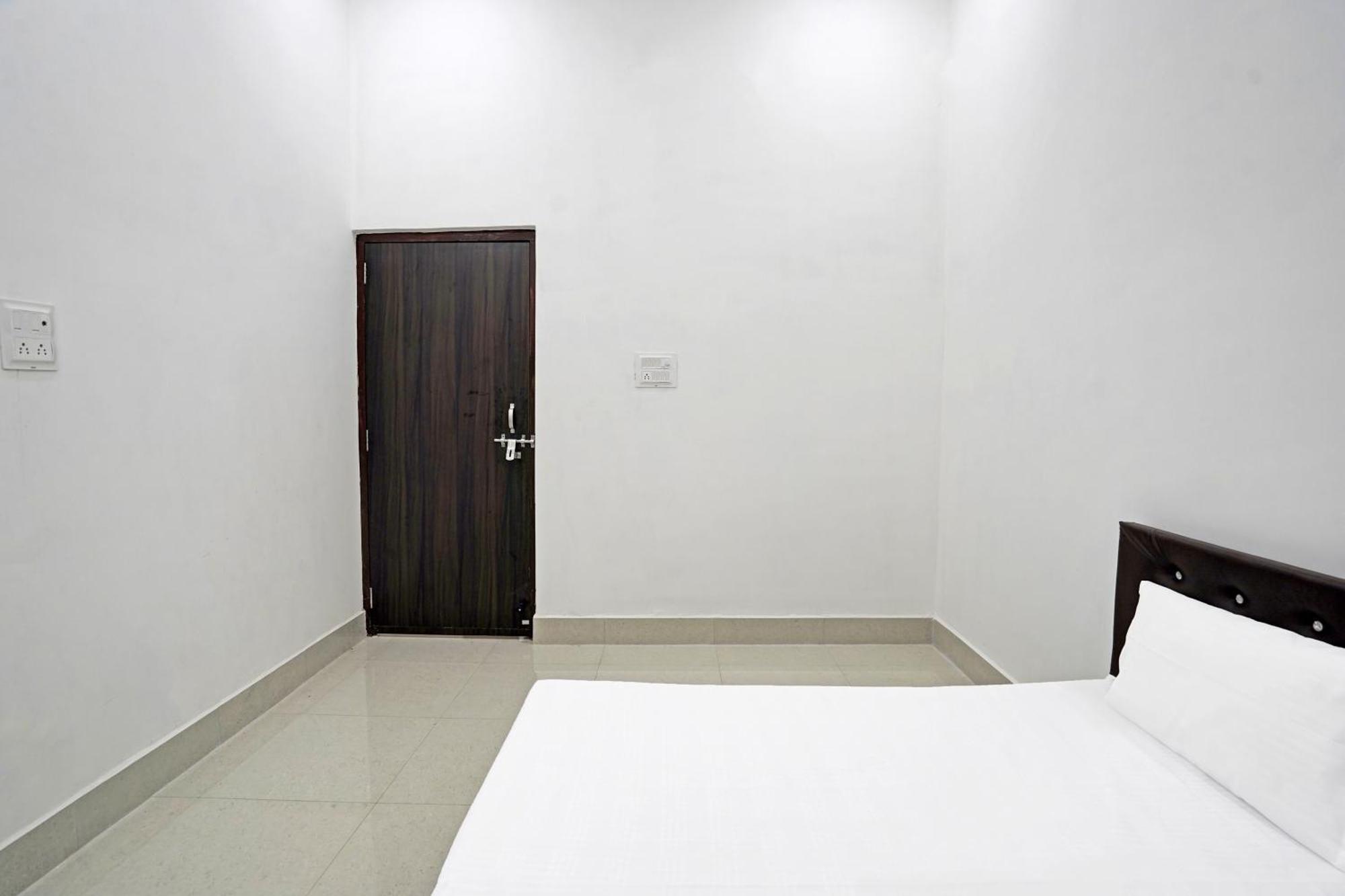 Hotel O Sky Touch Hotel Baghpat Dış mekan fotoğraf