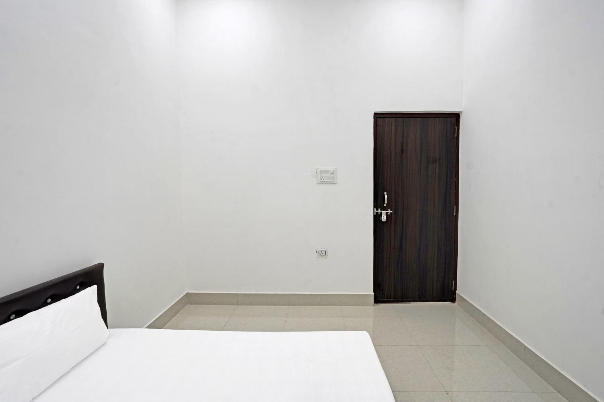 Hotel O Sky Touch Hotel Baghpat Dış mekan fotoğraf