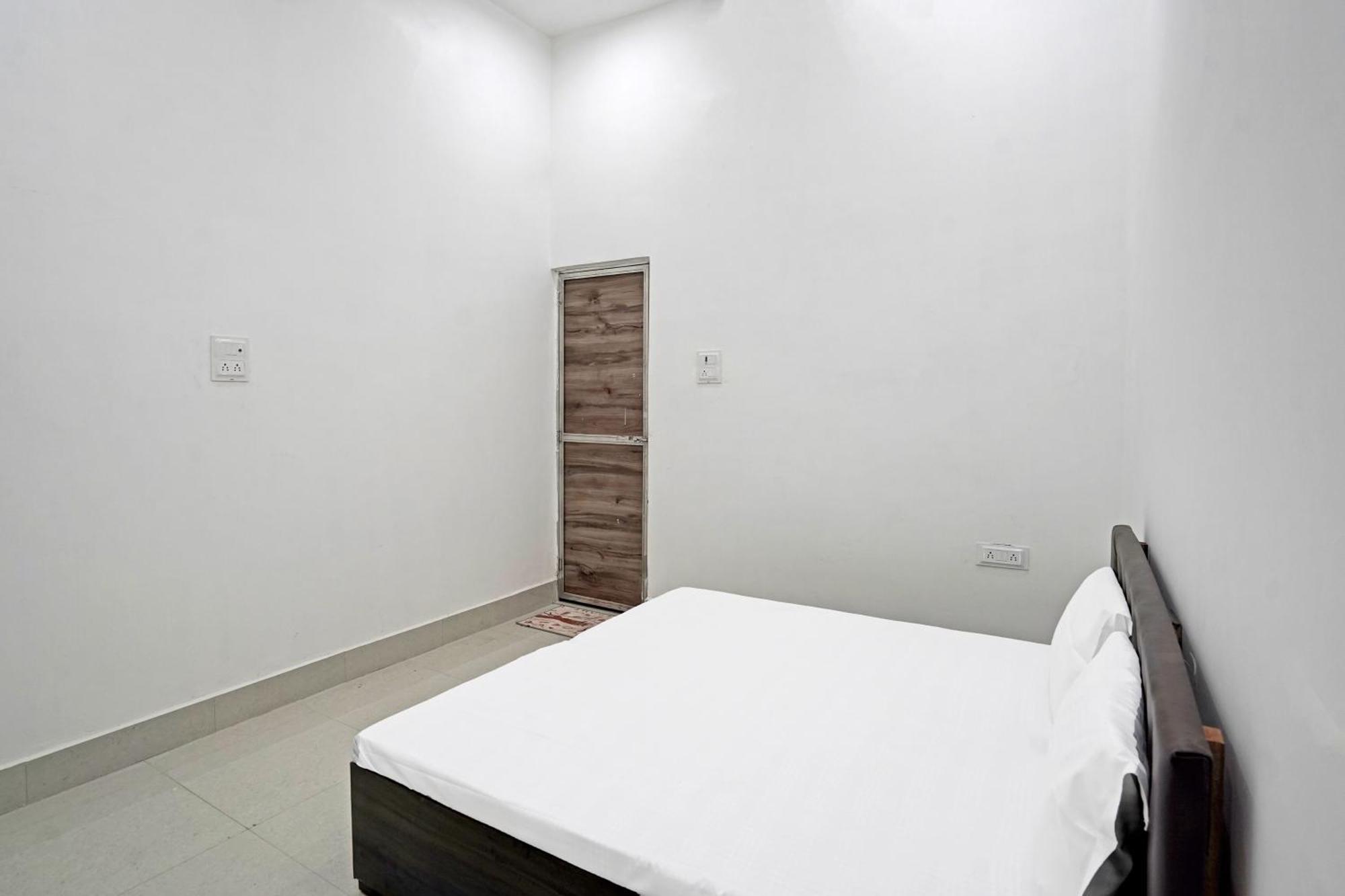 Hotel O Sky Touch Hotel Baghpat Dış mekan fotoğraf