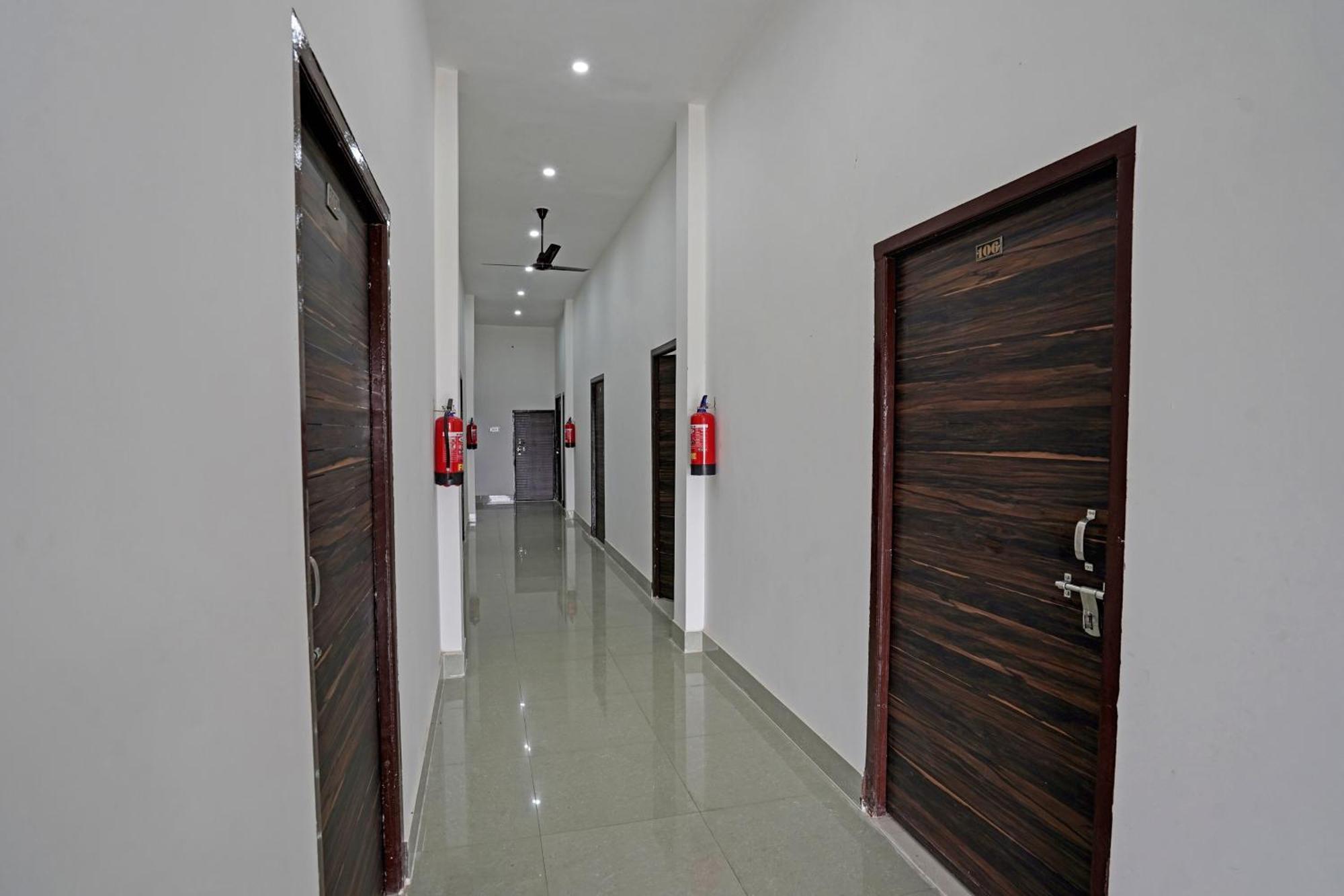 Hotel O Sky Touch Hotel Baghpat Dış mekan fotoğraf