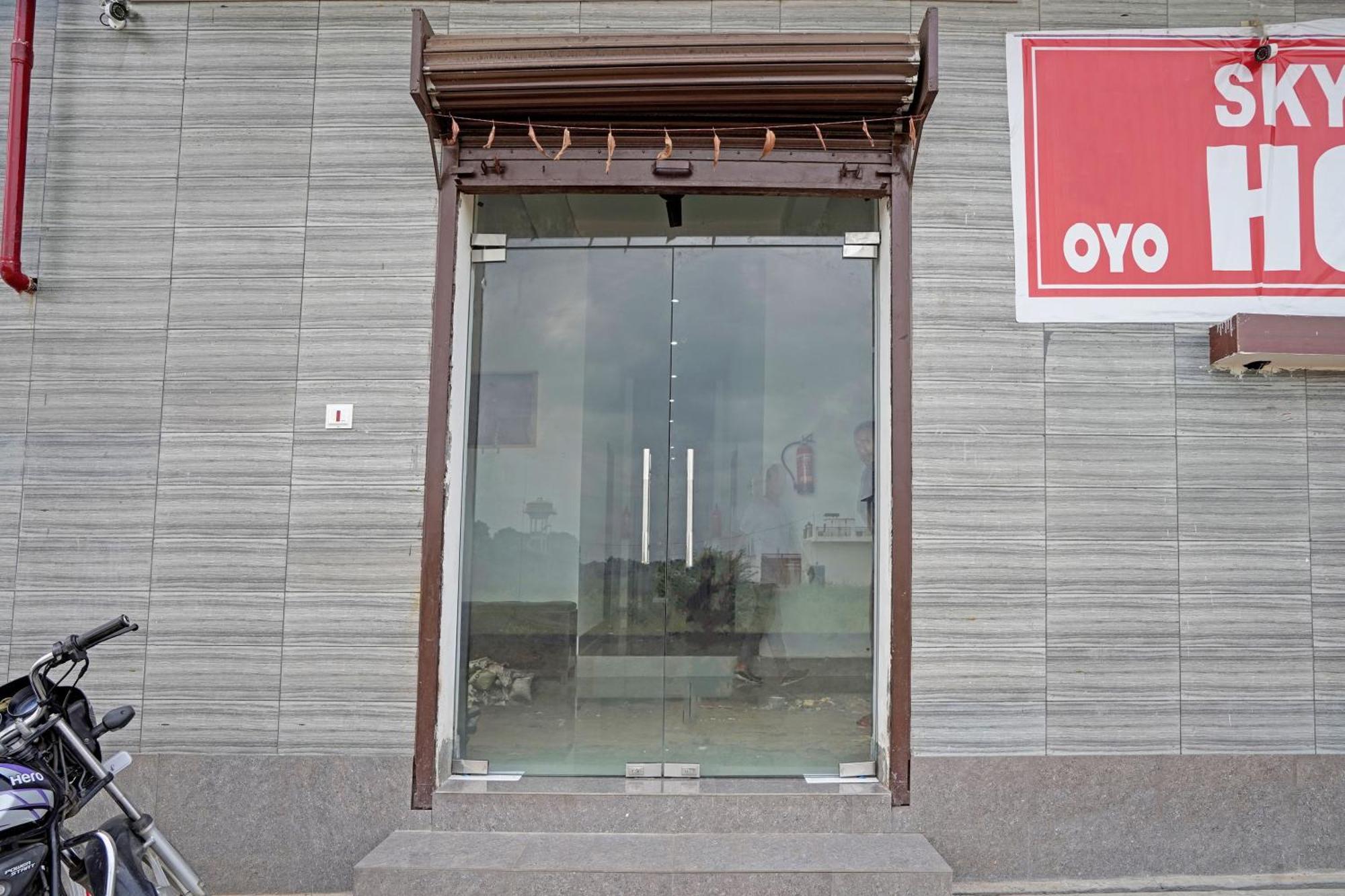 Hotel O Sky Touch Hotel Baghpat Dış mekan fotoğraf